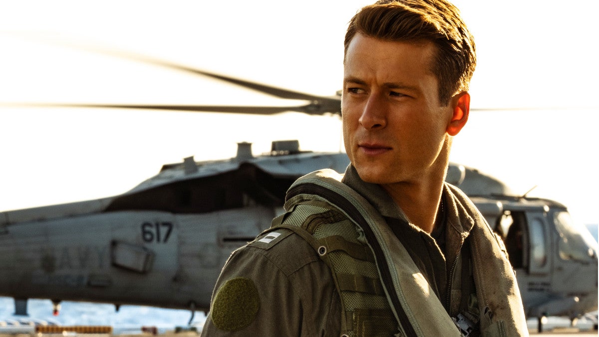 Top Gun Maverick Star Glen Powell on Embracing Hangman